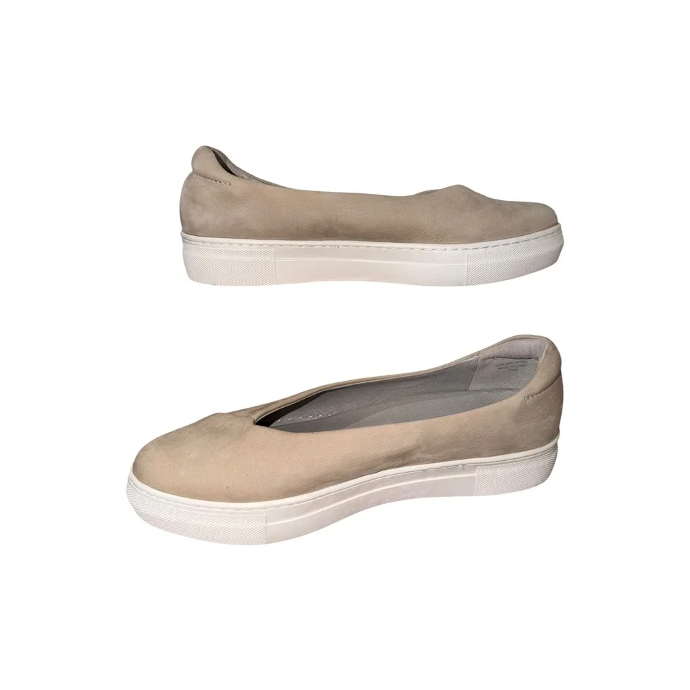 J/Slides Womens 7.5 Ivory Nubuck Leather Slip On Flatform Sneakers EUC